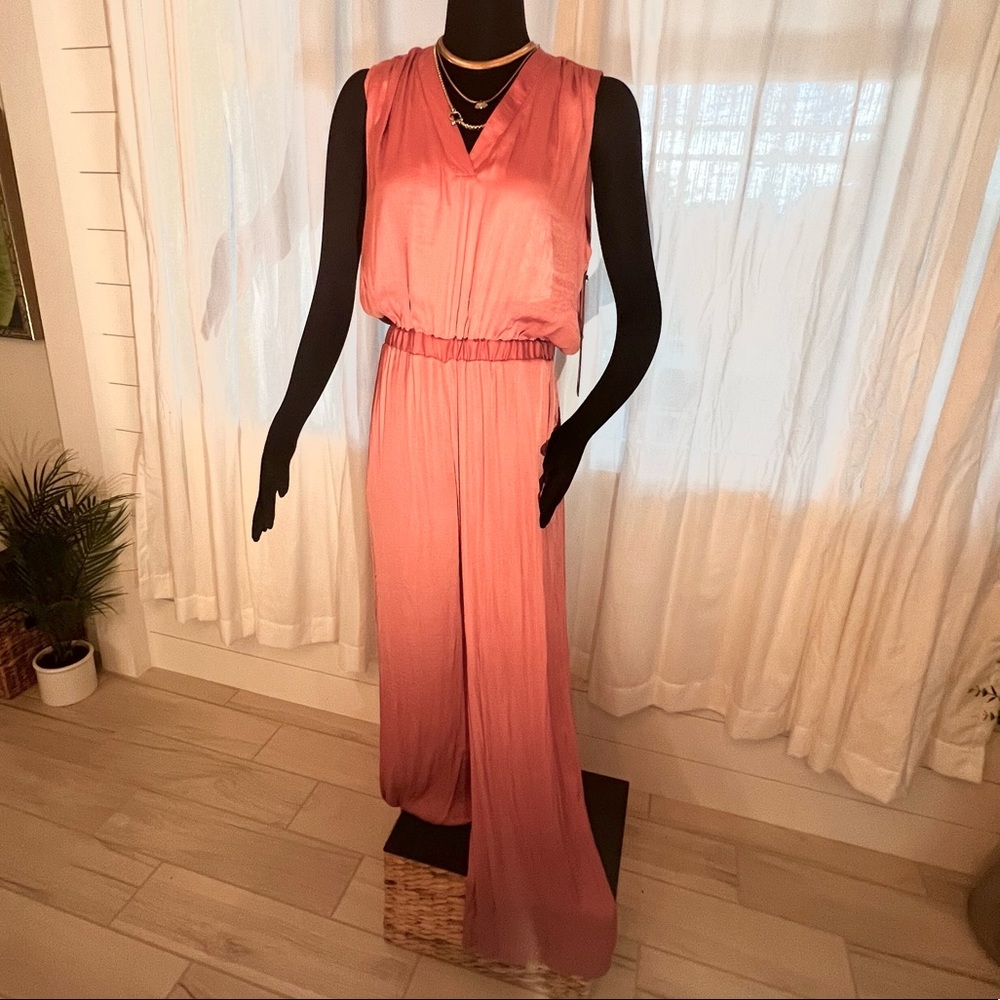NWT Vince Camuto Oasis Bloom Jumpsuit - Medium